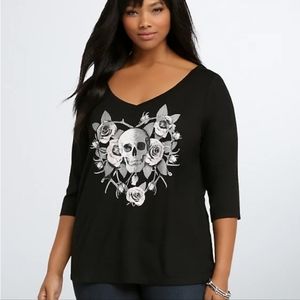 Torrid Size 2 3/4 Sleeve High-Low Skull and Floral Top.
